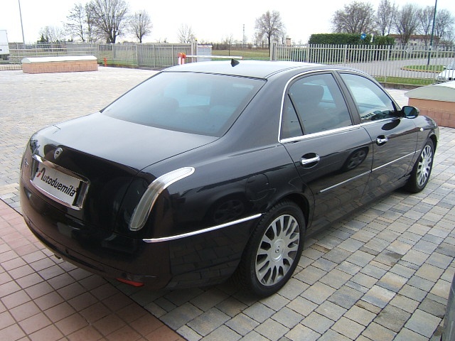 lancia thesis 2003 usata